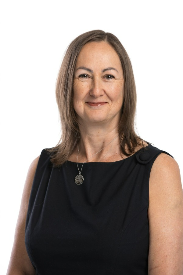 Gail Lorigan HeightPM